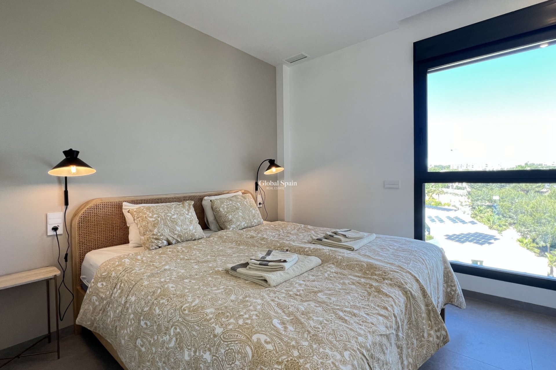 Wiederverkauf - WOHNUNG -
LAS COLINAS GOLF RESORT - Costa Blanca