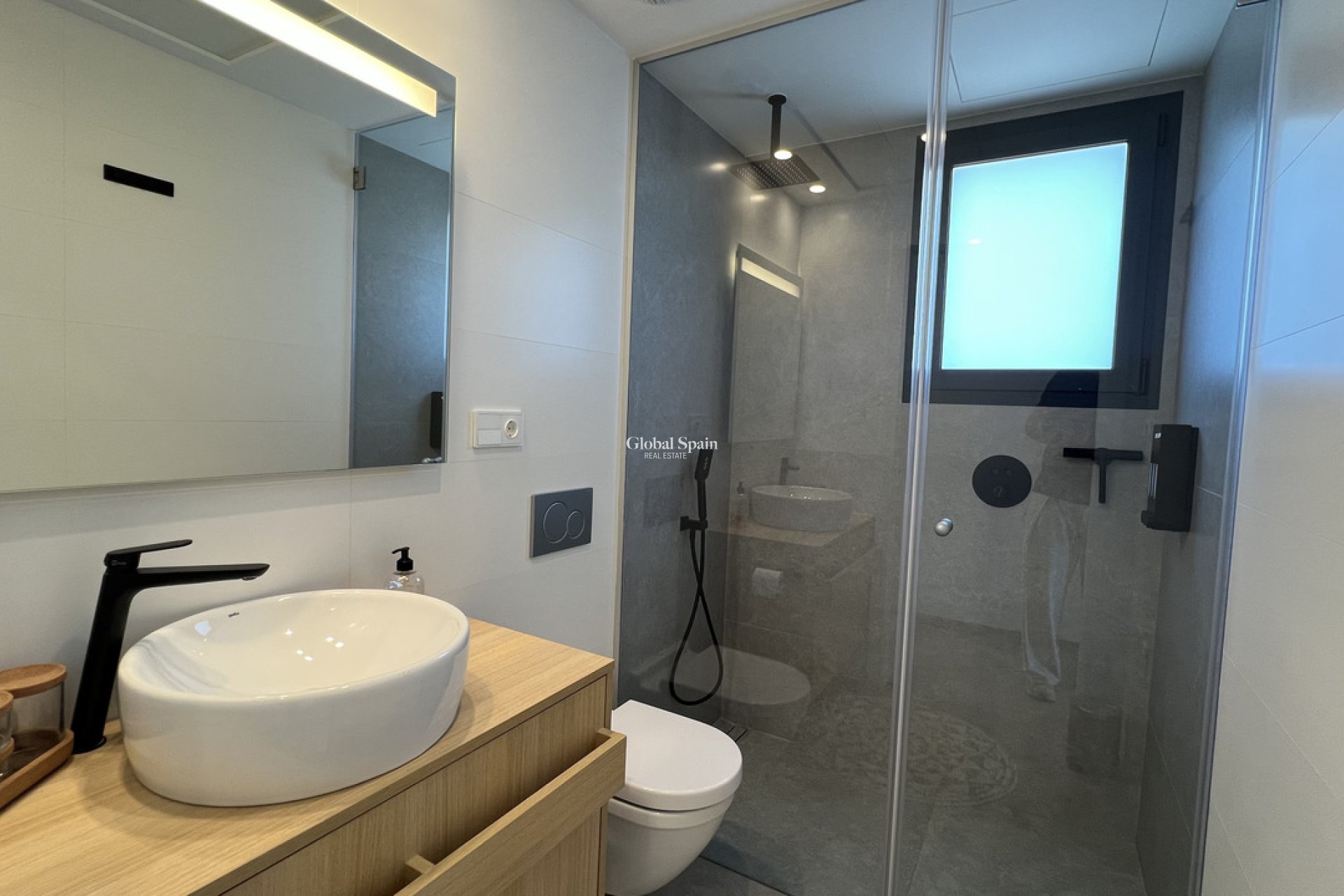 Wiederverkauf - WOHNUNG -
LAS COLINAS GOLF RESORT - Costa Blanca