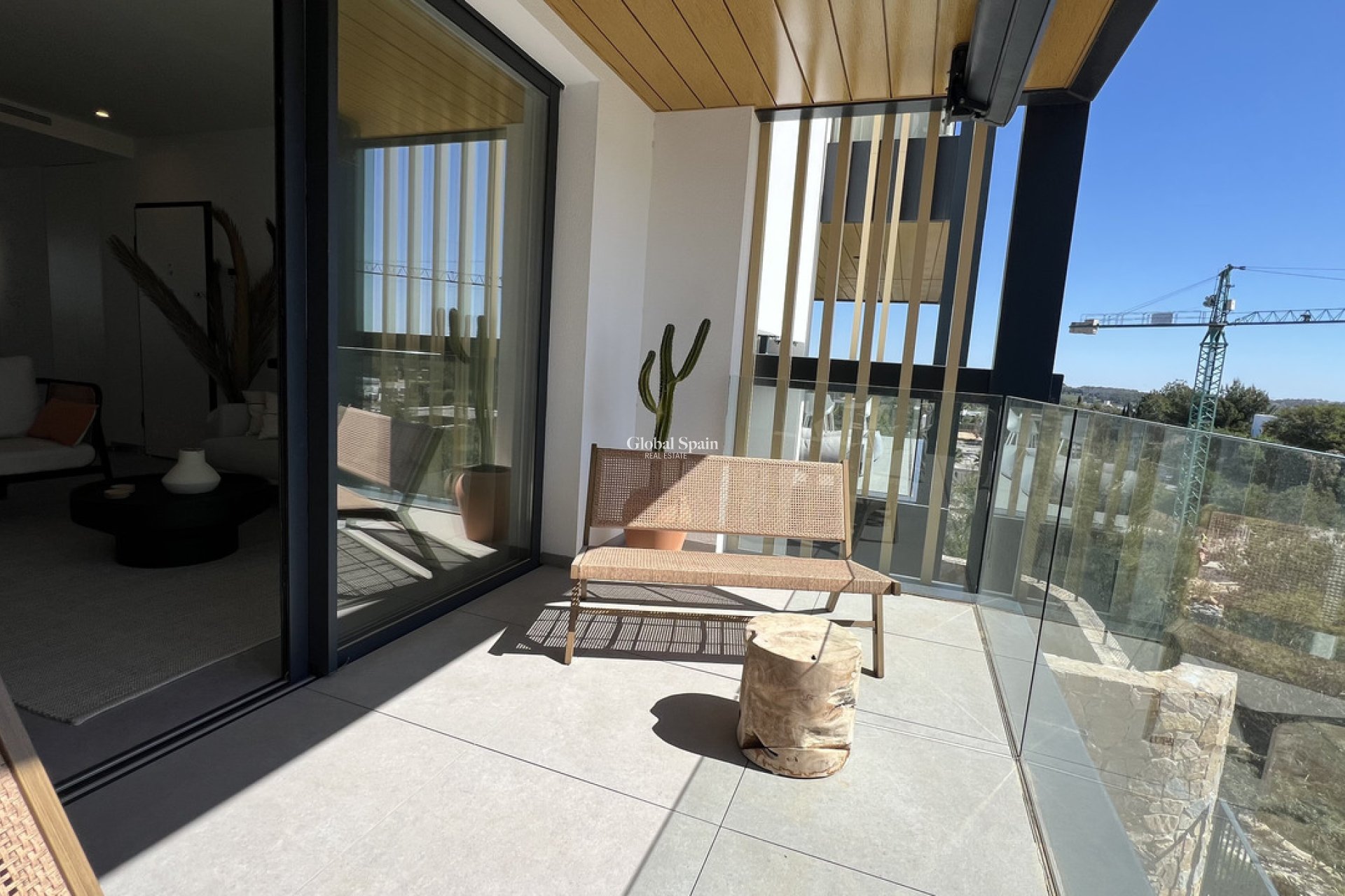 Wiederverkauf - WOHNUNG -
LAS COLINAS GOLF RESORT - Costa Blanca