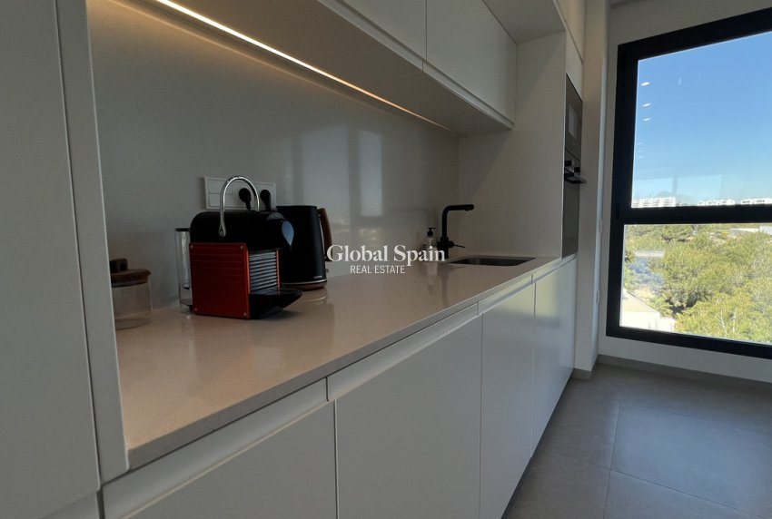 Wiederverkauf - WOHNUNG -
LAS COLINAS GOLF RESORT - Costa Blanca