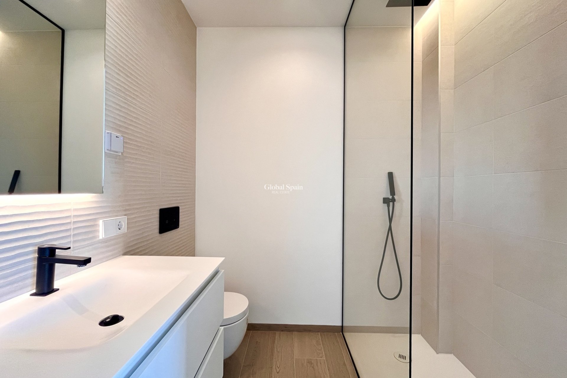 Wiederverkauf - WOHNUNG -
LAS COLINAS GOLF RESORT - Costa Blanca