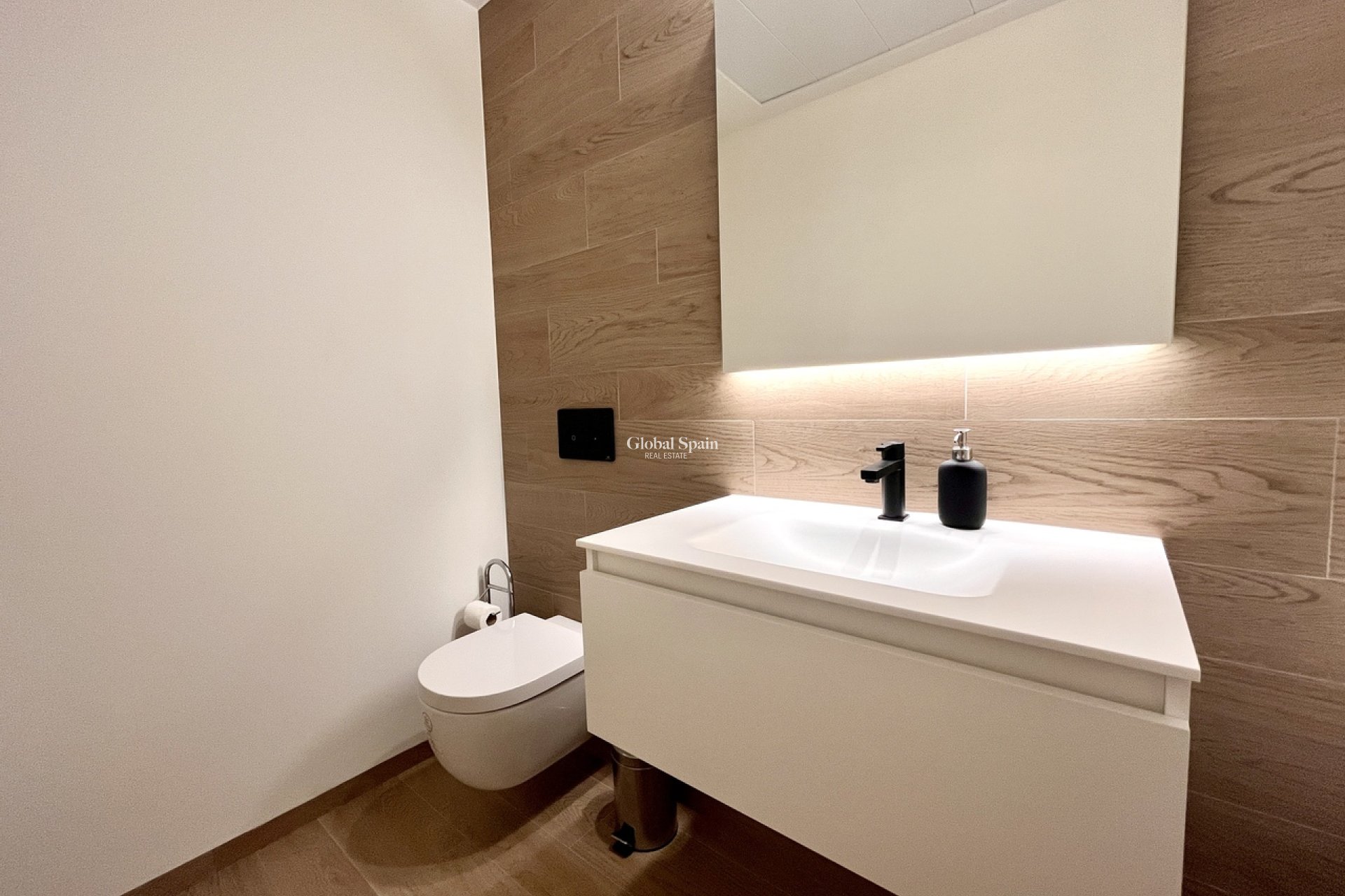 Wiederverkauf - WOHNUNG -
LAS COLINAS GOLF RESORT - Costa Blanca