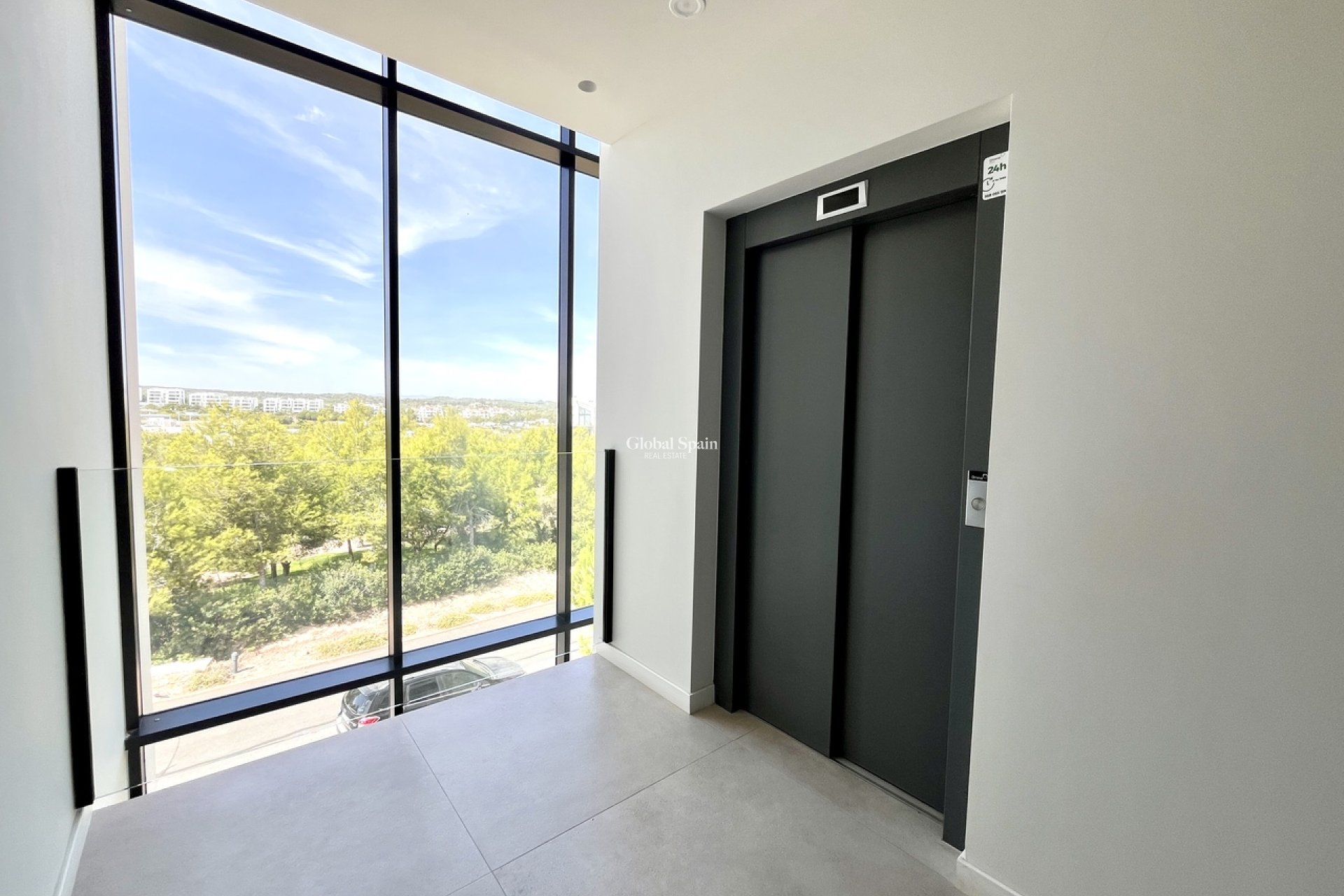 Wiederverkauf - WOHNUNG -
LAS COLINAS GOLF RESORT - Costa Blanca