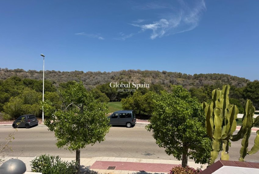 Wiederverkauf - WOHNUNG -
LAS RAMBLAS GOLF - Inland