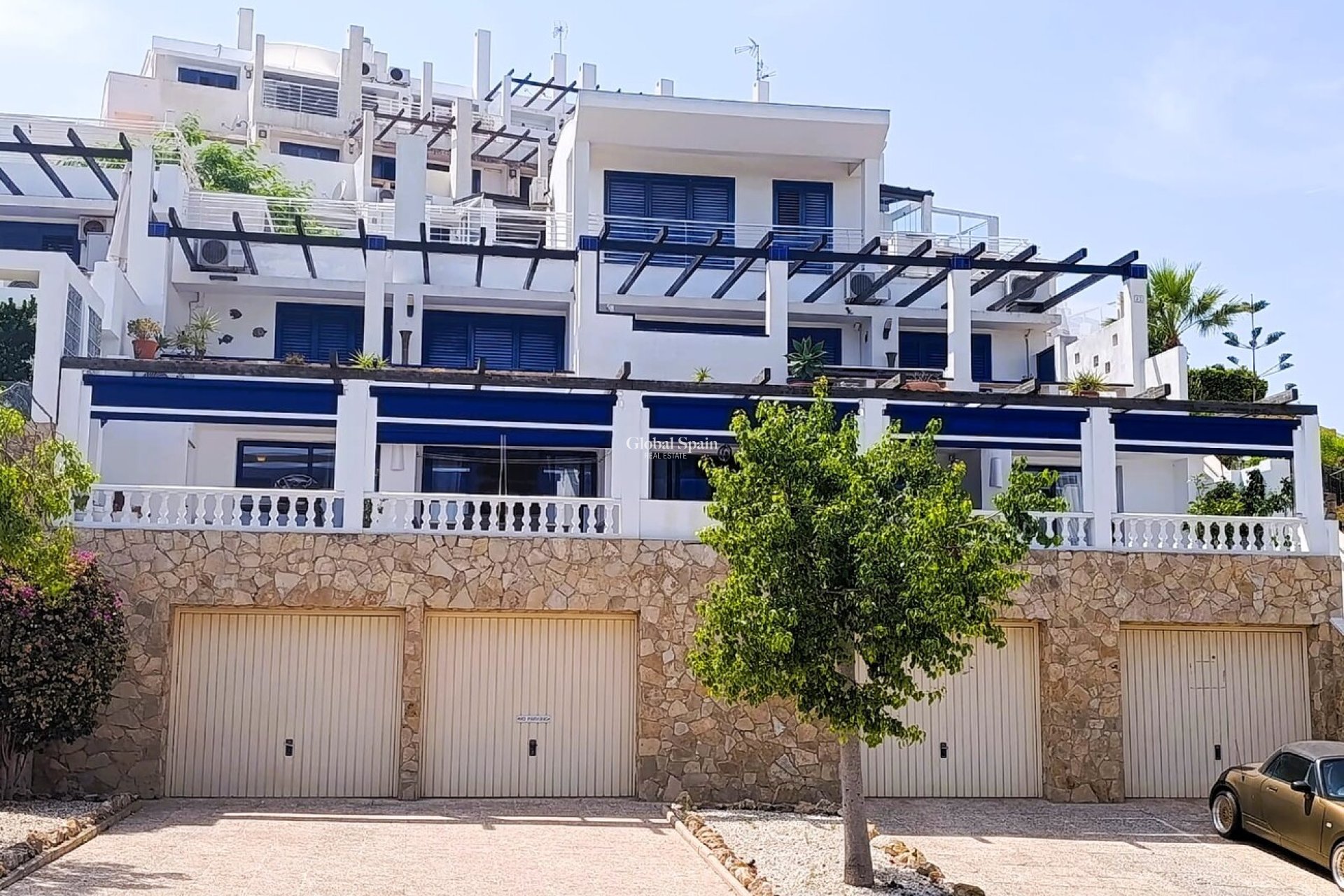 Wiederverkauf - WOHNUNG -
LAS RAMBLAS GOLF - Inland