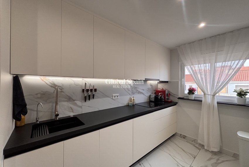 Wiederverkauf - WOHNUNG -
LO PAGÁN - Costa Calida