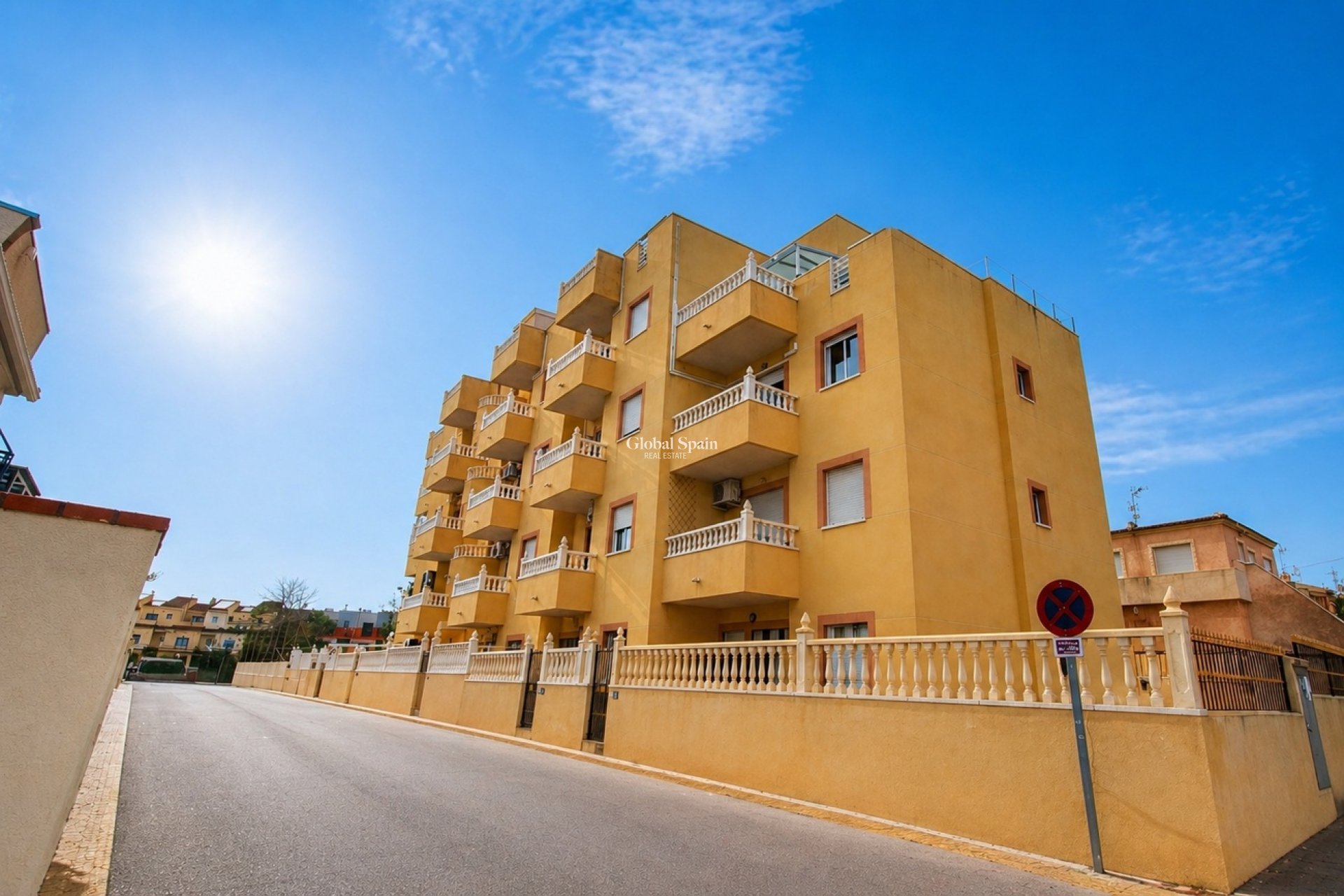 Wiederverkauf - WOHNUNG -
Lomas de Caboroig - Costa Blanca