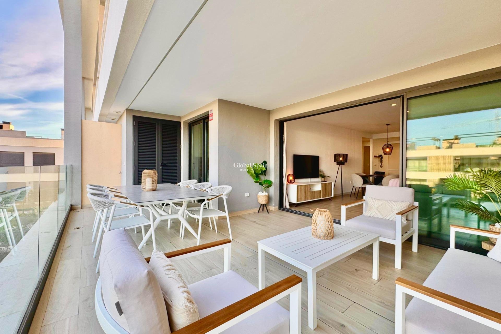 Wiederverkauf - WOHNUNG -
LOS ALCÁZARES - Dolores De Pacheco-santa Rosalía