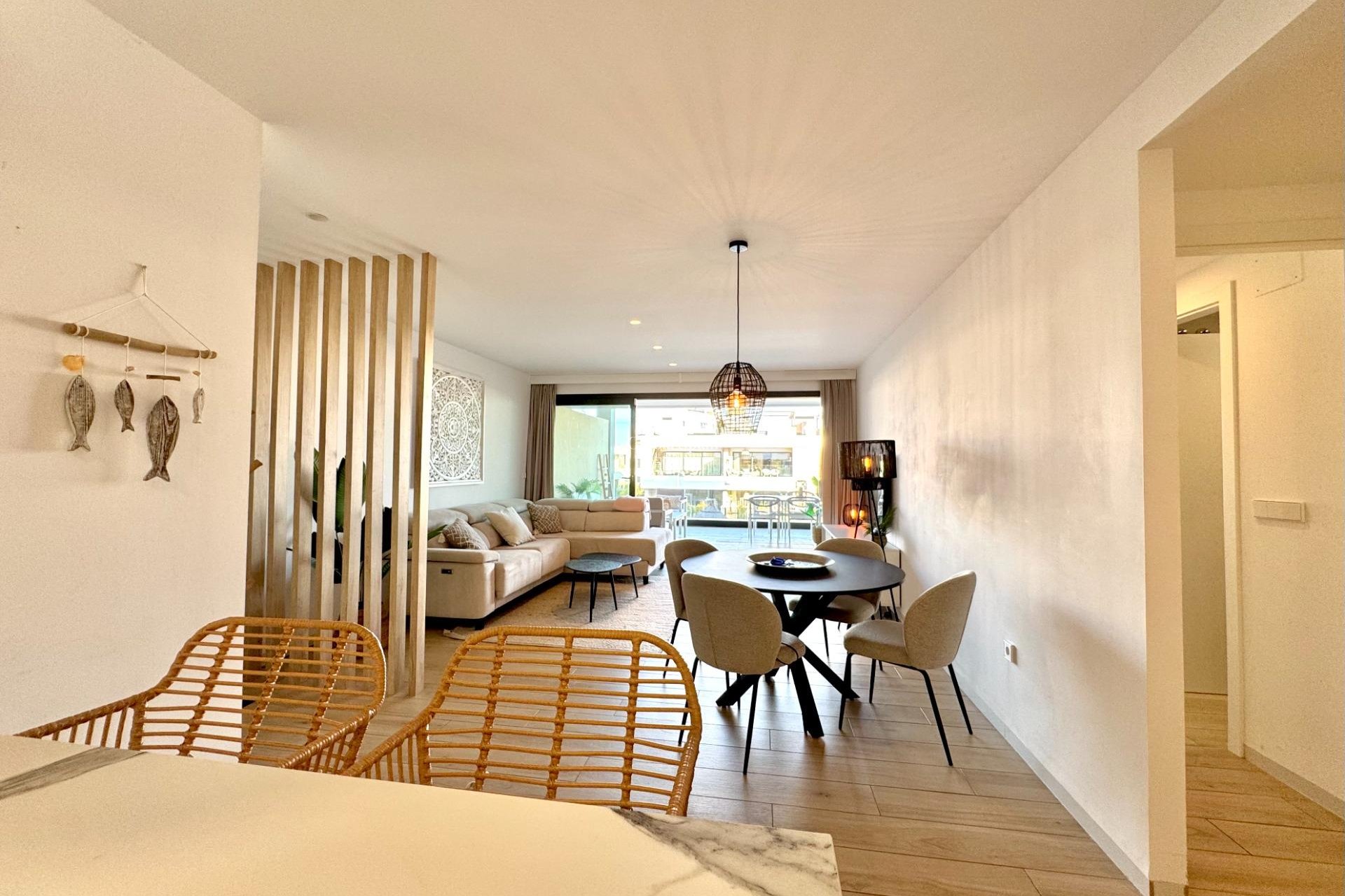 Wiederverkauf - WOHNUNG -
LOS ALCÁZARES - Dolores De Pacheco-santa Rosalía