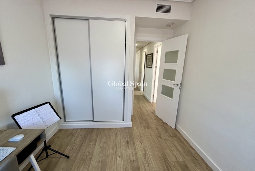 Wiederverkauf - WOHNUNG -
LOS ALCÁZARES