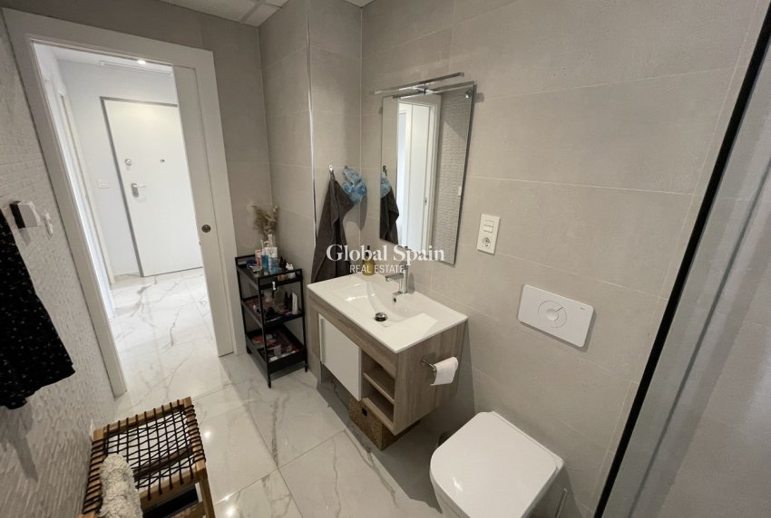 Wiederverkauf - WOHNUNG -
LOS BALCONES - LOS ALTOS - Costa Blanca