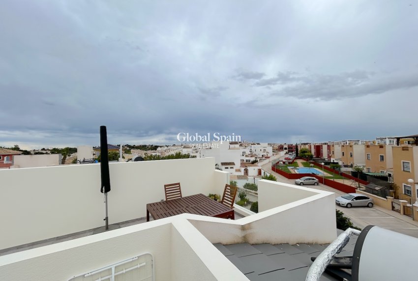 Wiederverkauf - WOHNUNG -
LOS BALCONES - LOS ALTOS - Costa Blanca