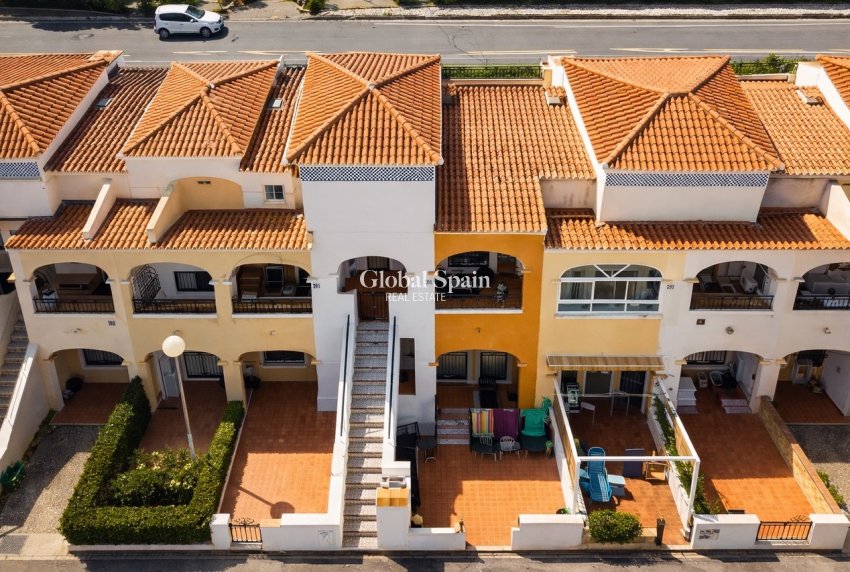 Wiederverkauf - WOHNUNG -
LOS BALCONES - LOS ALTOS - Costa Blanca