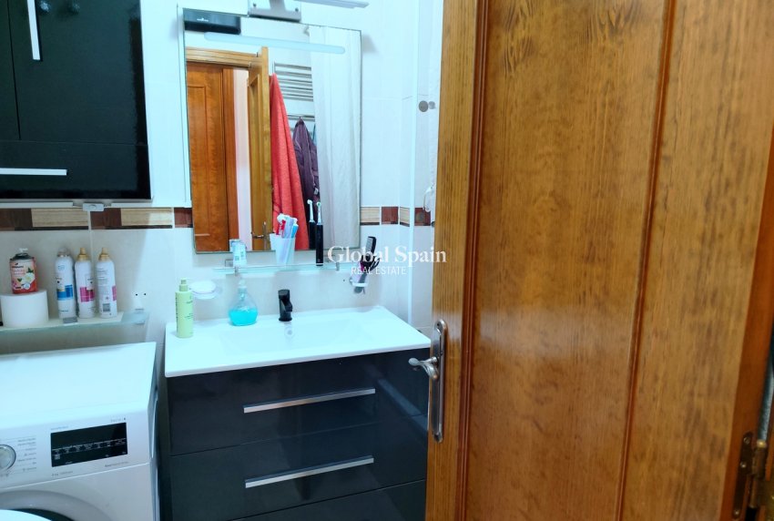 Wiederverkauf - WOHNUNG -
LOS BALCONES - LOS ALTOS - Costa Blanca
