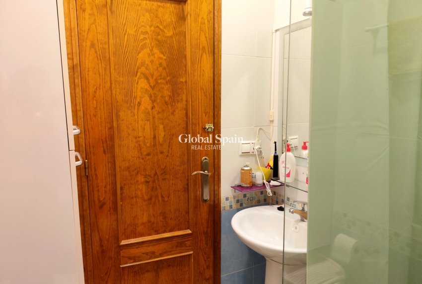 Wiederverkauf - WOHNUNG -
LOS BALCONES - LOS ALTOS - Costa Blanca