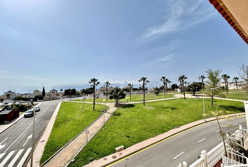 Wiederverkauf - WOHNUNG -
LOS BALCONES - LOS ALTOS - Costa Blanca