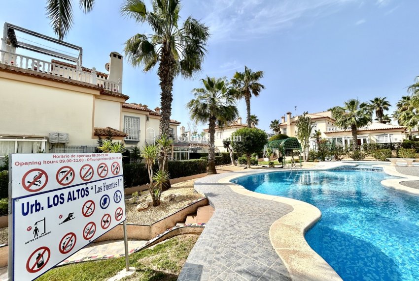 Wiederverkauf - WOHNUNG -
LOS BALCONES - LOS ALTOS - Costa Blanca