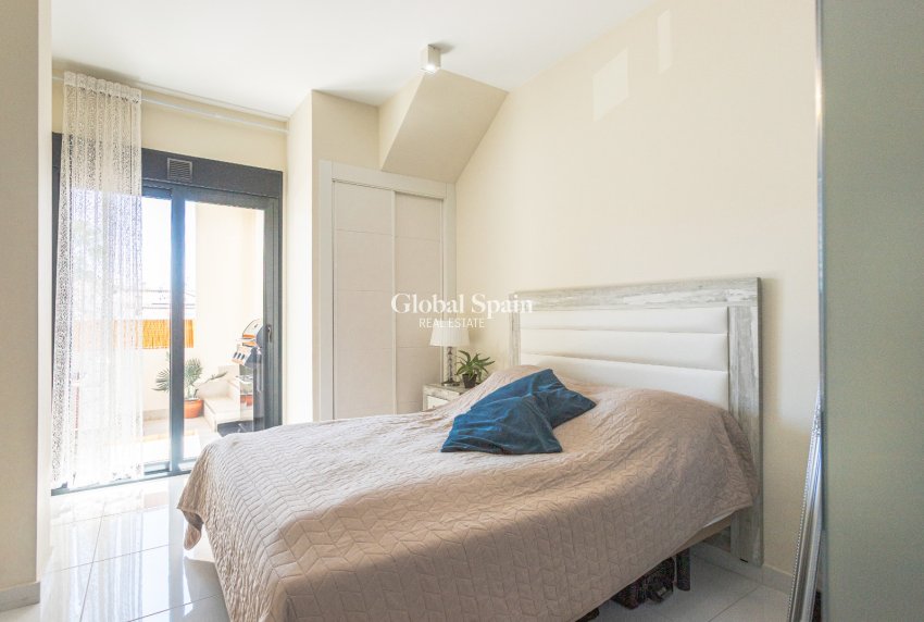 Wiederverkauf - WOHNUNG -
LOS BALCONES - LOS ALTOS - Costa Blanca