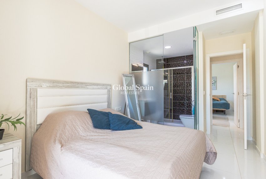 Wiederverkauf - WOHNUNG -
LOS BALCONES - LOS ALTOS - Costa Blanca