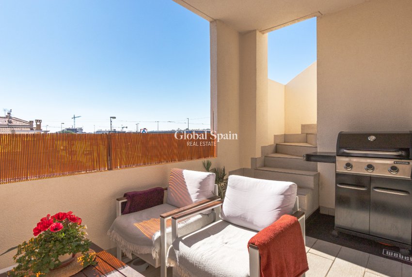Wiederverkauf - WOHNUNG -
LOS BALCONES - LOS ALTOS - Costa Blanca