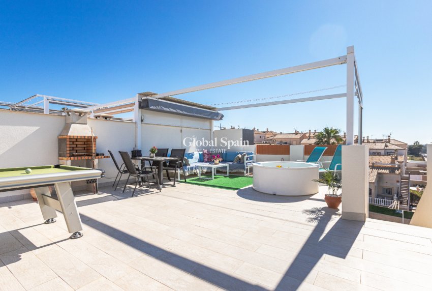 Wiederverkauf - WOHNUNG -
LOS BALCONES - LOS ALTOS - Costa Blanca