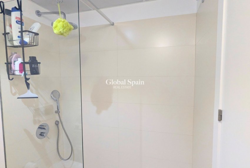 Wiederverkauf - WOHNUNG -
LOS BALCONES - LOS ALTOS - Costa Blanca