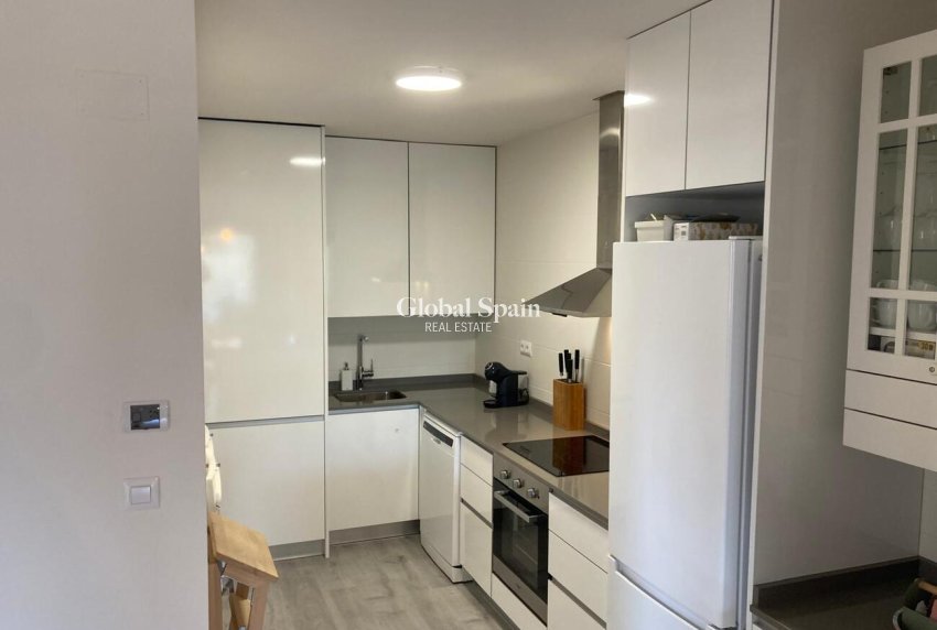 Wiederverkauf - WOHNUNG -
LOS DOLSES - Costa Blanca