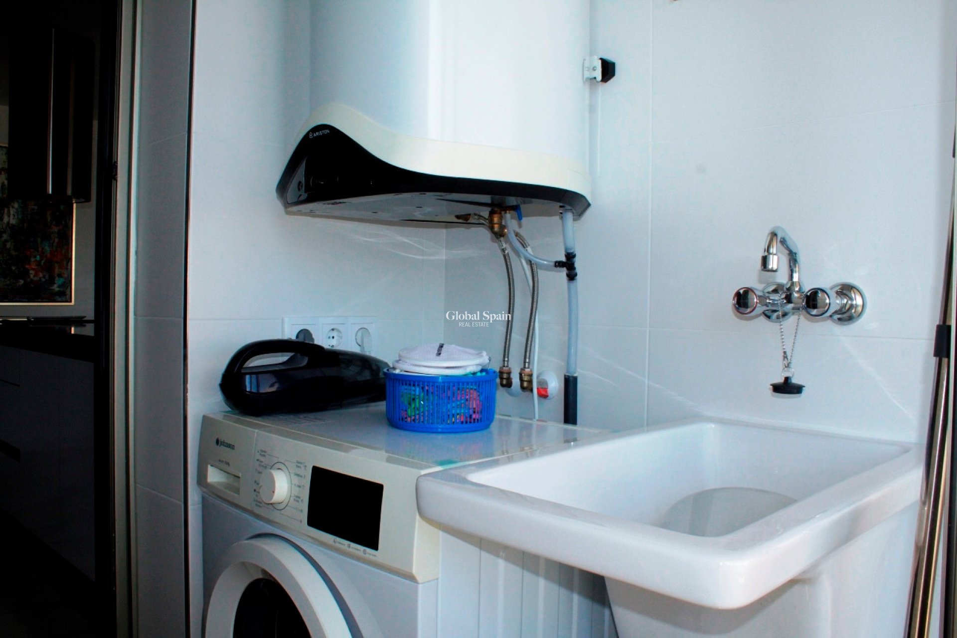 Wiederverkauf - WOHNUNG -
LOS DOLSES - Inland