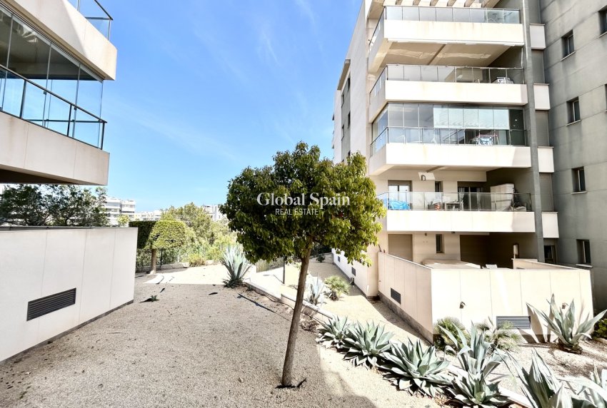 Wiederverkauf - WOHNUNG -
LOS DOLSES - Inland