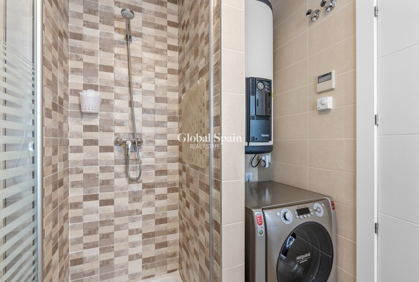 Wiederverkauf - WOHNUNG -
LOS DOLSES - Inland