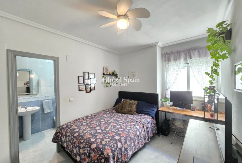 Wiederverkauf - WOHNUNG -
LOS MONTESINOS - Costa Blanca