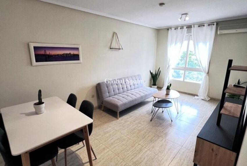 Wiederverkauf - WOHNUNG -
LOS MONTESINOS - Costa Blanca