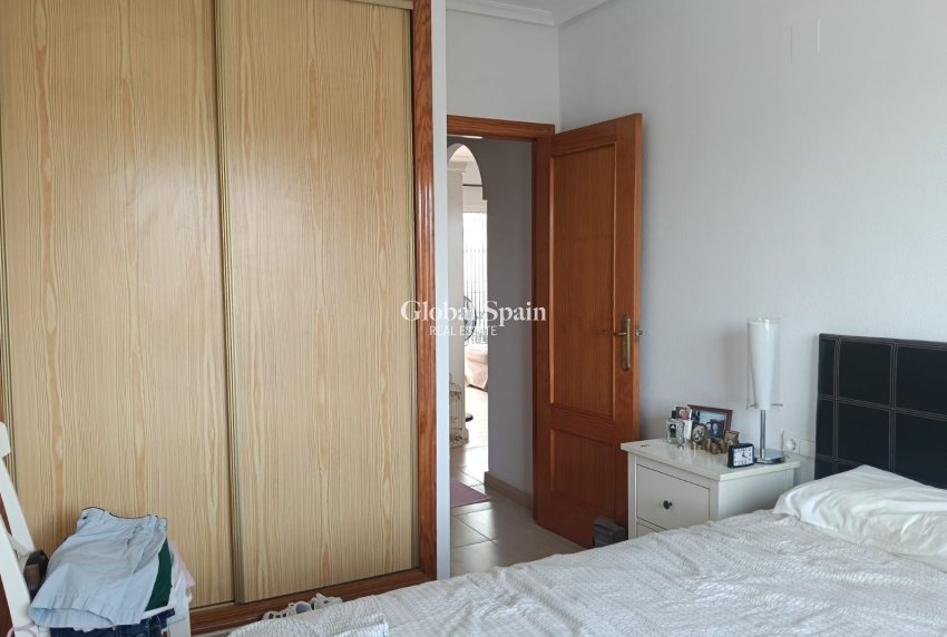 Wiederverkauf - WOHNUNG -
LOS MONTESINOS - Urbanizacion montesol