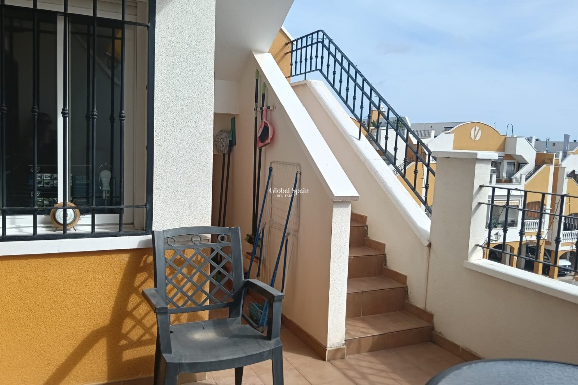 Wiederverkauf - WOHNUNG -
LOS MONTESINOS - Urbanizacion montesol