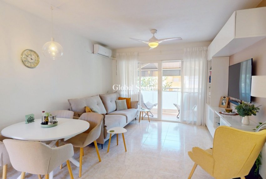 Wiederverkauf - WOHNUNG -
LOS NAREJOS - Costa Calida