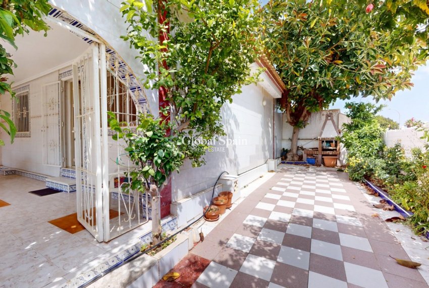 Wiederverkauf - WOHNUNG -
LOS NAREJOS - Costa Calida