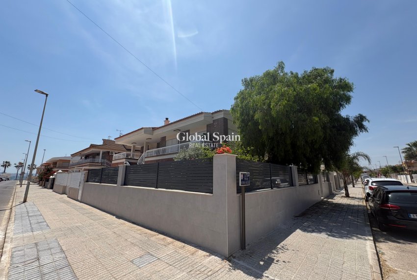 Wiederverkauf - WOHNUNG -
LOS NAREJOS - Costa Calida