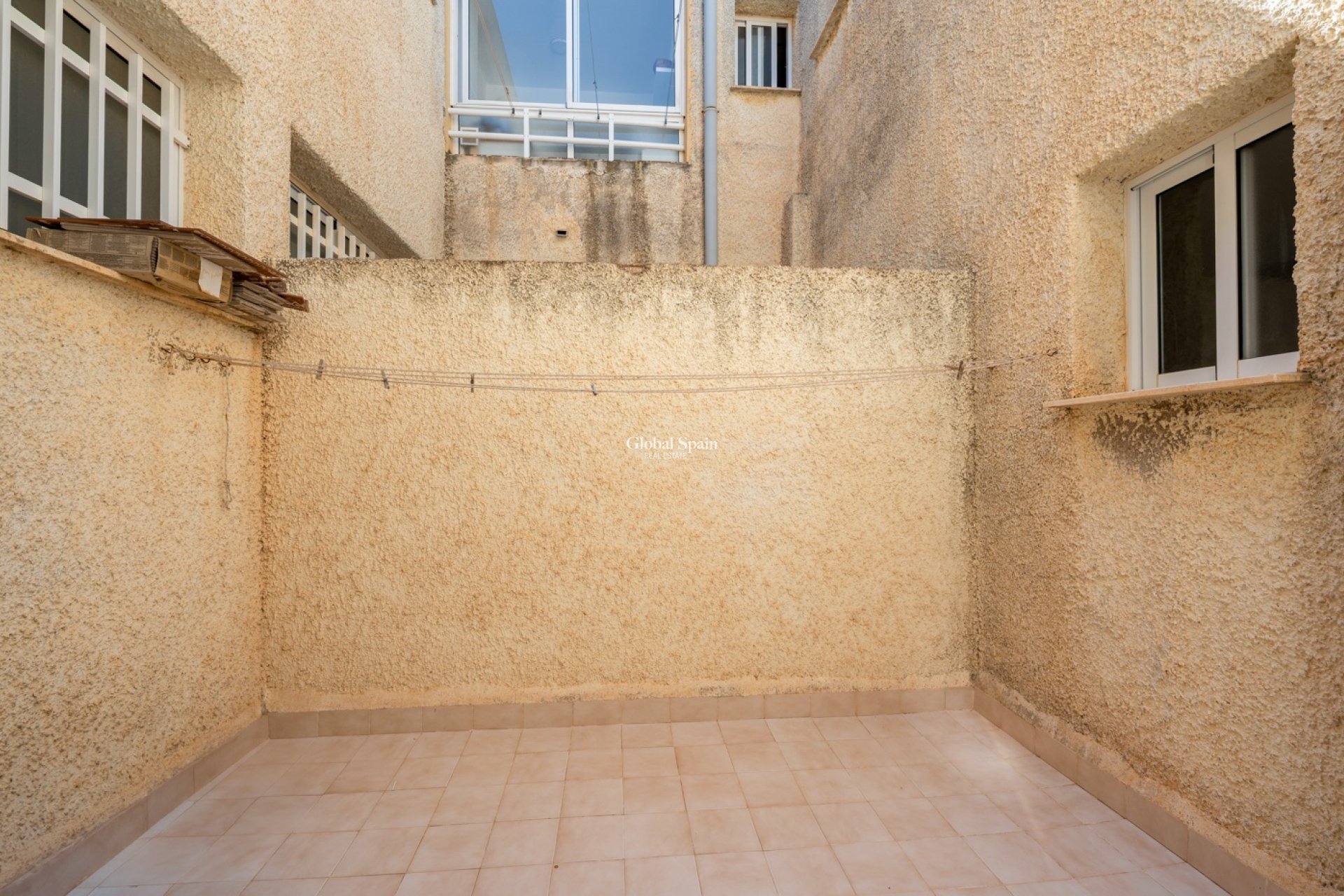 Wiederverkauf - WOHNUNG -
LOS URRUTIAS - Estrella de Mar