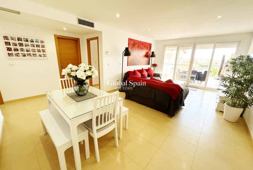 Wiederverkauf - WOHNUNG -
MAR MENOR GOLF RESORT - Inland