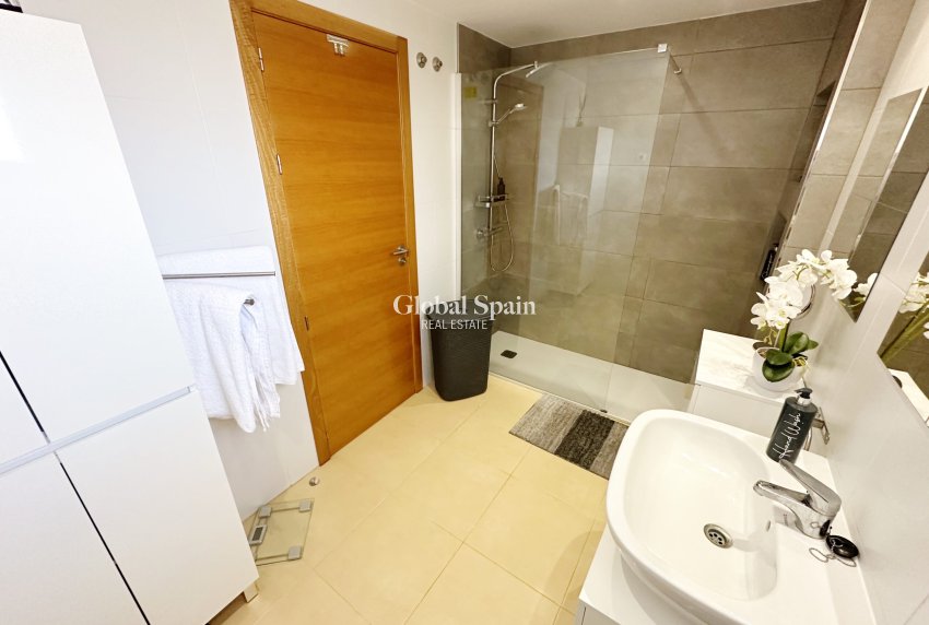 Wiederverkauf - WOHNUNG -
MAR MENOR GOLF RESORT - Inland