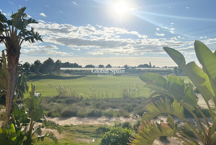 Wiederverkauf - WOHNUNG -
MAR MENOR GOLF RESORT - Inland