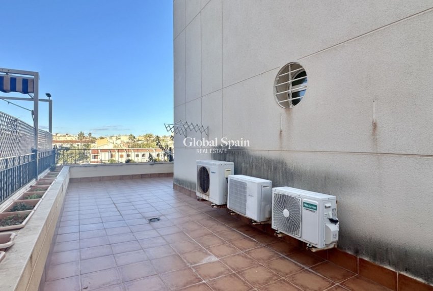 Wiederverkauf - WOHNUNG -
MIL PALMERAS  - Costa Blanca