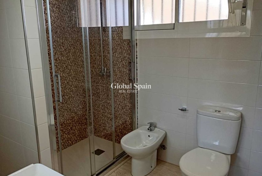 Wiederverkauf - WOHNUNG -
MIL PALMERAS  - Costa Blanca