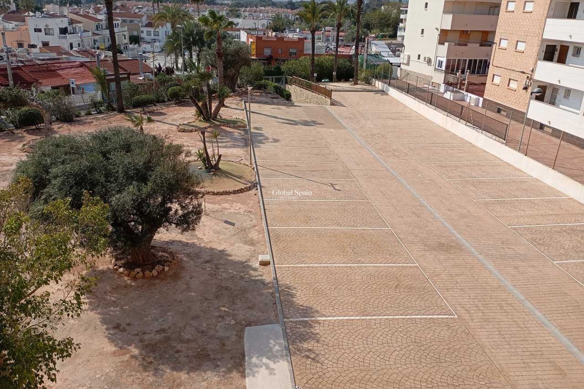 Wiederverkauf - WOHNUNG -
MIL PALMERAS  - Costa Blanca