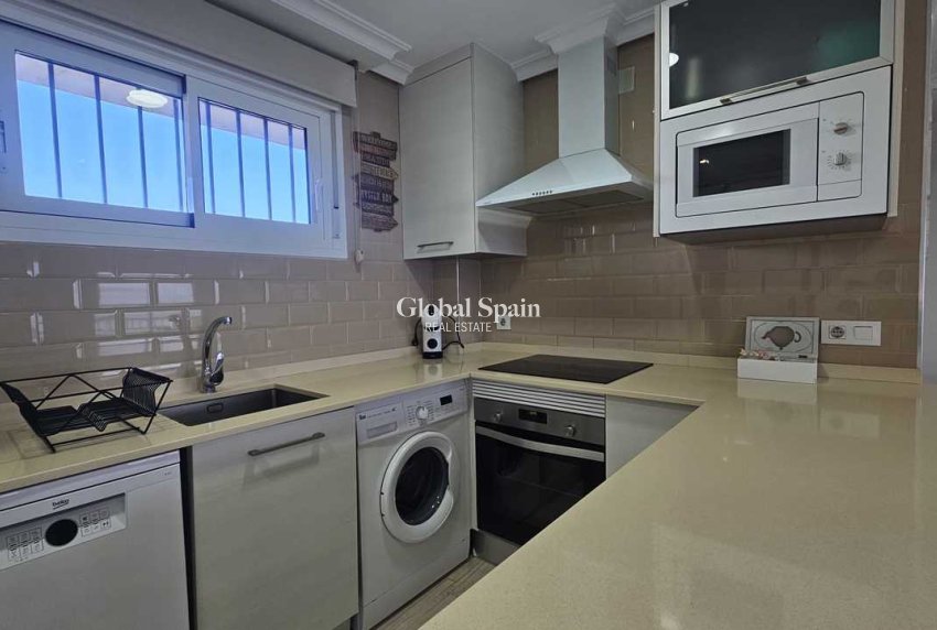Wiederverkauf - WOHNUNG -
MIL PALMERAS  - Costa Blanca