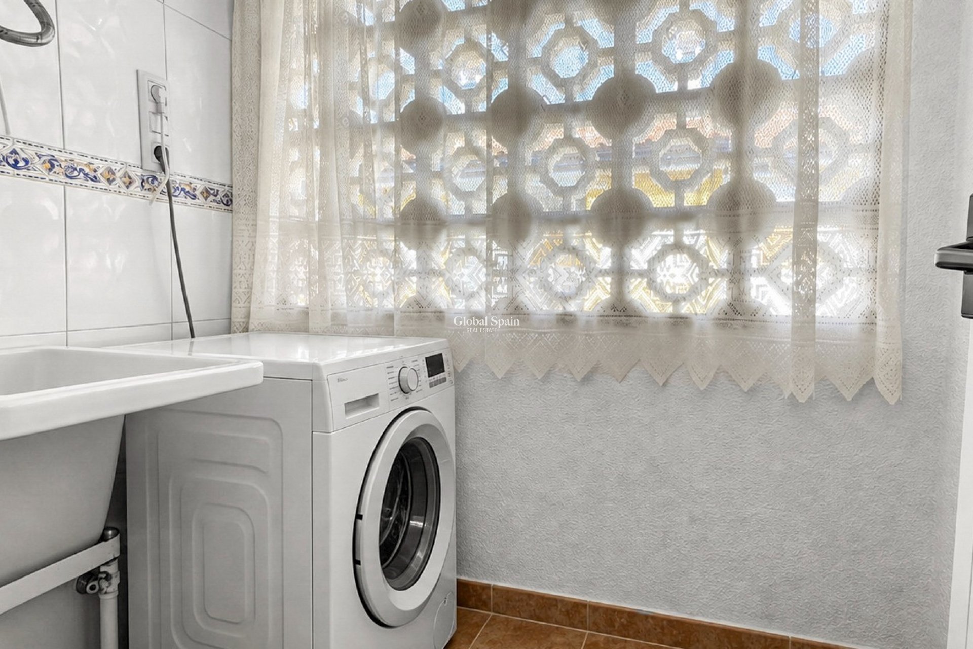 Wiederverkauf - WOHNUNG -
MIL PALMERAS  - Costa Blanca