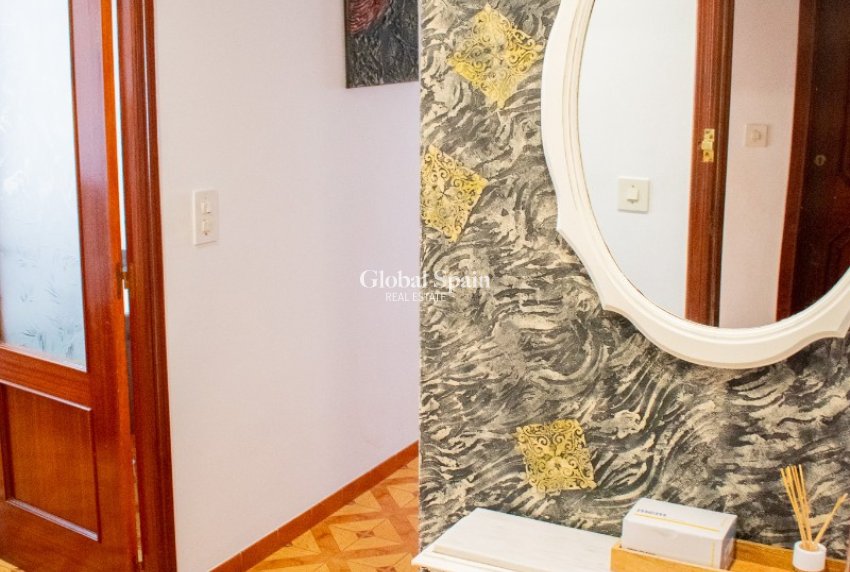 Wiederverkauf - WOHNUNG -
MIRAMAR - Miramar