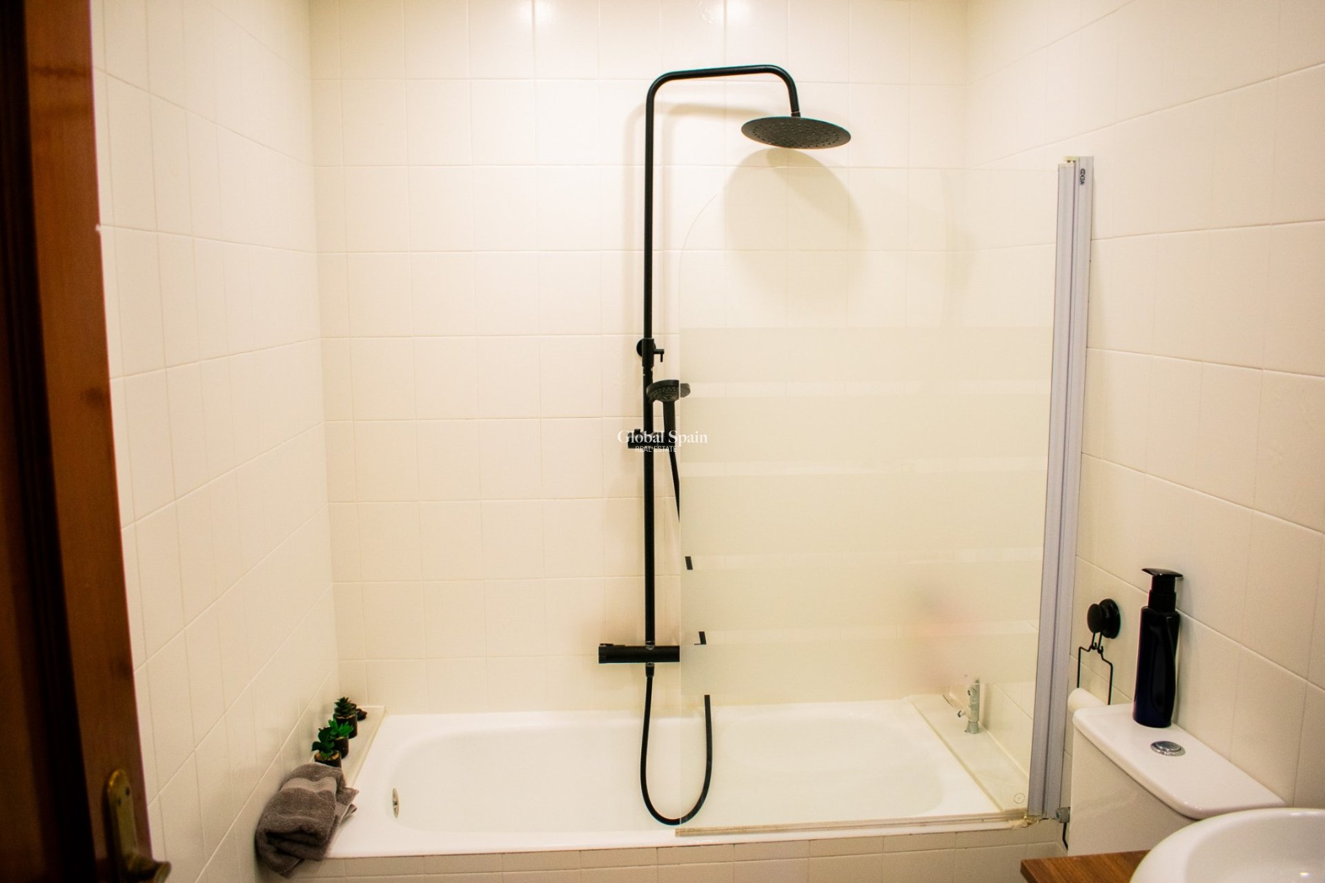 Wiederverkauf - WOHNUNG -
MIRAMAR - Miramar