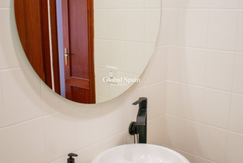 Wiederverkauf - WOHNUNG -
MIRAMAR - Miramar