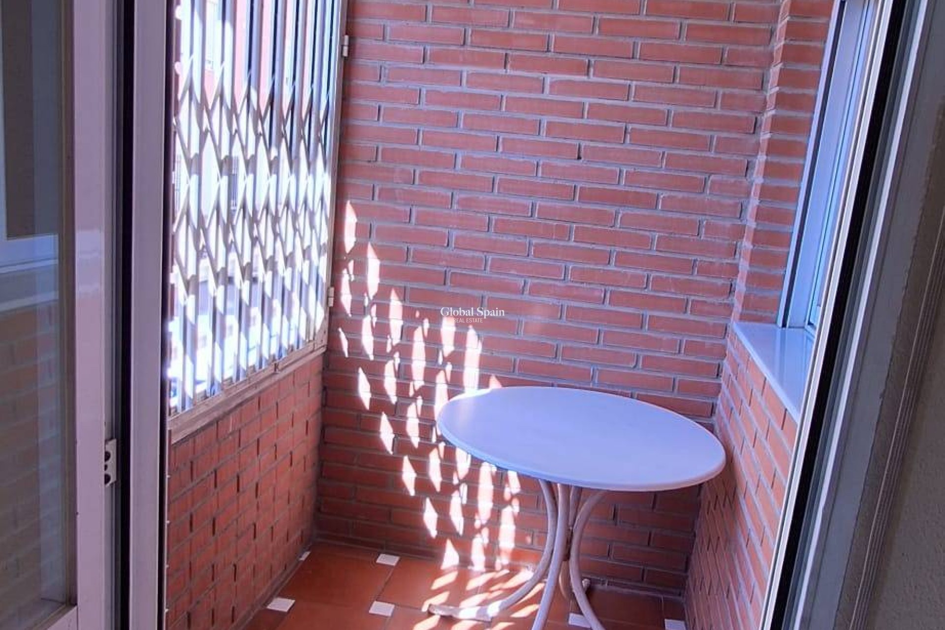 Wiederverkauf - WOHNUNG -
MURCIA - San Benito-patiño